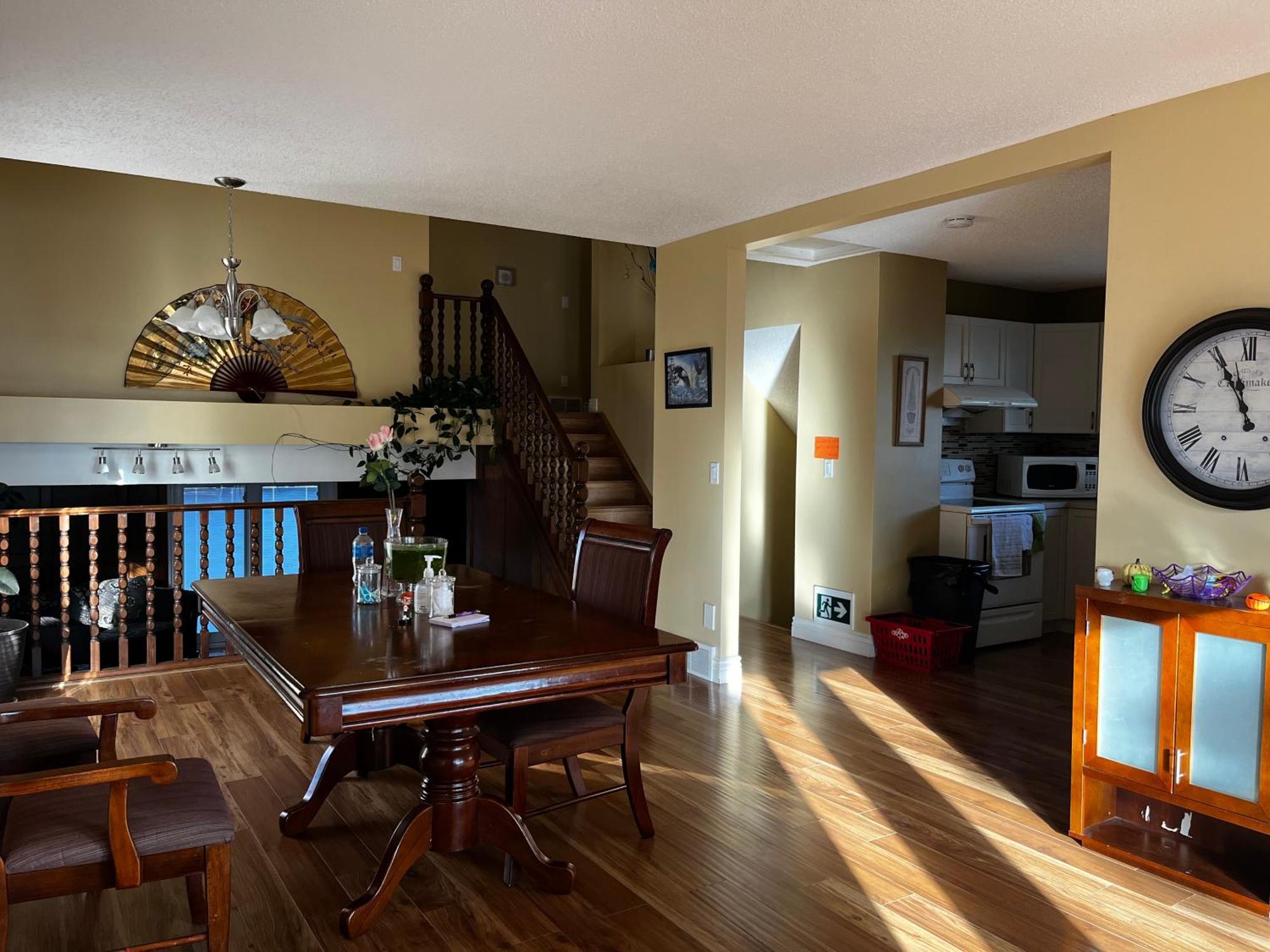 Beautiful Room Close Airport! YYC Exteriör bild